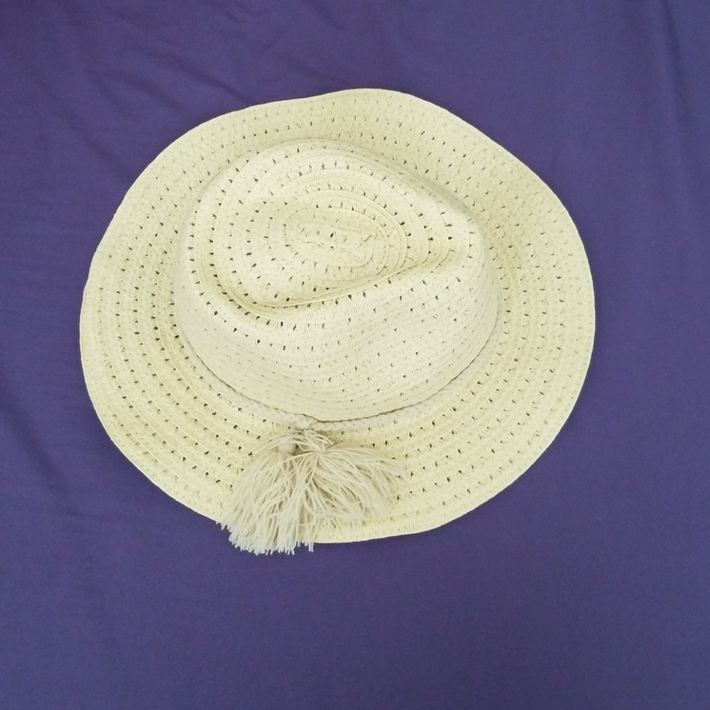 Summer hat ๐๐งก - Picture 2 of 6